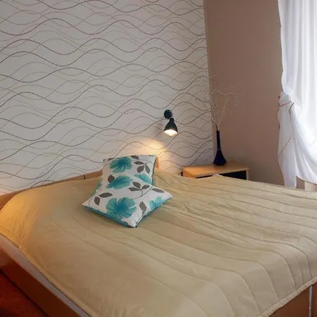 Goscinne Kowalscy 3*