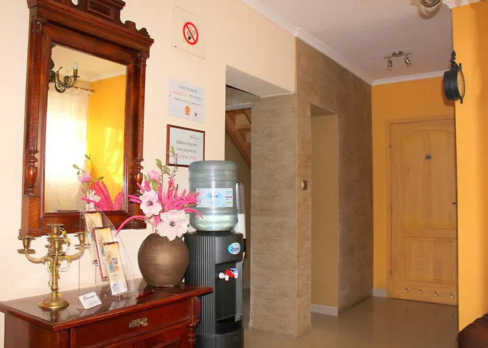 Goscinne Kowalscy 亚沃尔